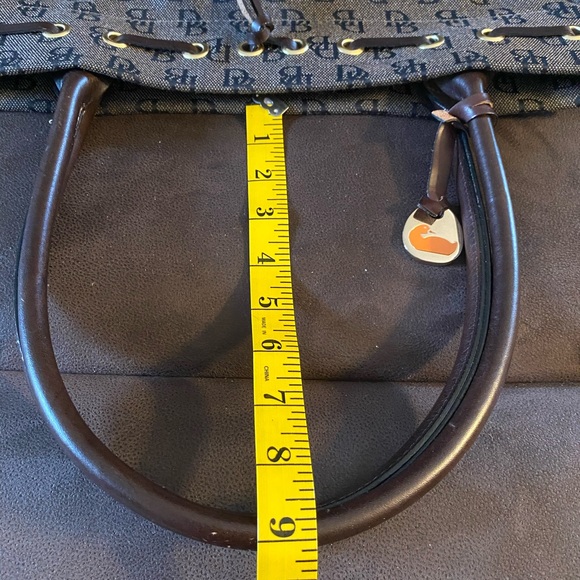 Dooney and Bourke tote bag - Picture 4 of 5